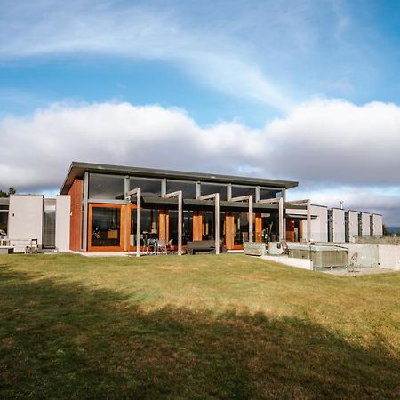 Mt Gold Retreat - Sleeps 8 - Spa Pool - Tennis Court Wanaka Exterior photo