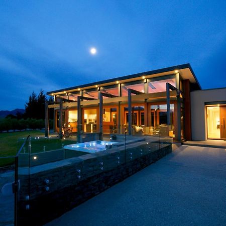 Mt Gold Retreat - Sleeps 8 - Spa Pool - Tennis Court Wanaka Exterior photo