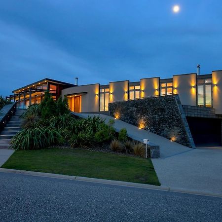 Mt Gold Retreat - Sleeps 8 - Spa Pool - Tennis Court Wanaka Exterior photo