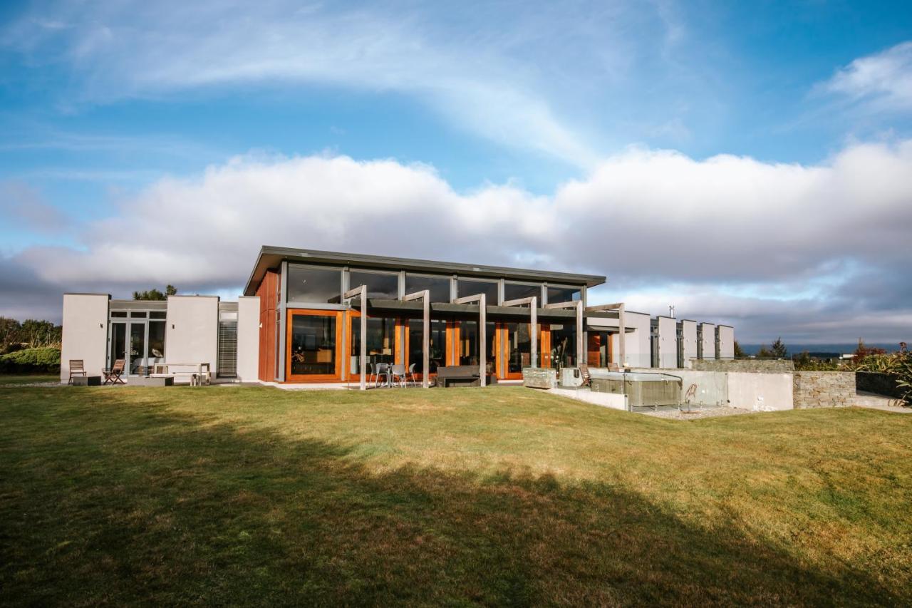 Mt Gold Retreat - Sleeps 8 - Spa Pool - Tennis Court Wanaka Exterior photo