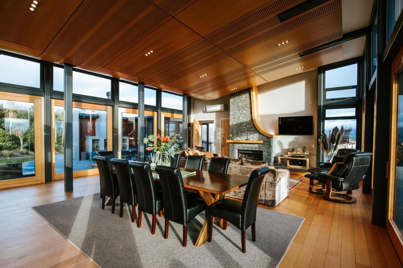 Mt Gold Retreat - Sleeps 8 - Spa Pool - Tennis Court Wanaka Exterior photo
