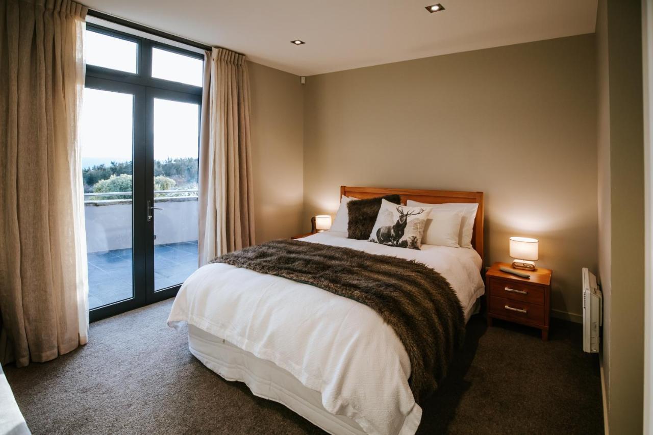 Mt Gold Retreat - Sleeps 8 - Spa Pool - Tennis Court Wanaka Exterior photo