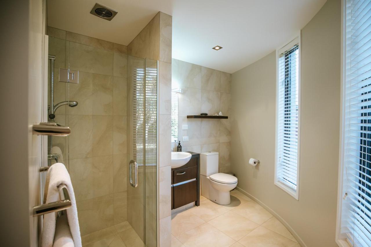 Mt Gold Retreat - Sleeps 8 - Spa Pool - Tennis Court Wanaka Exterior photo
