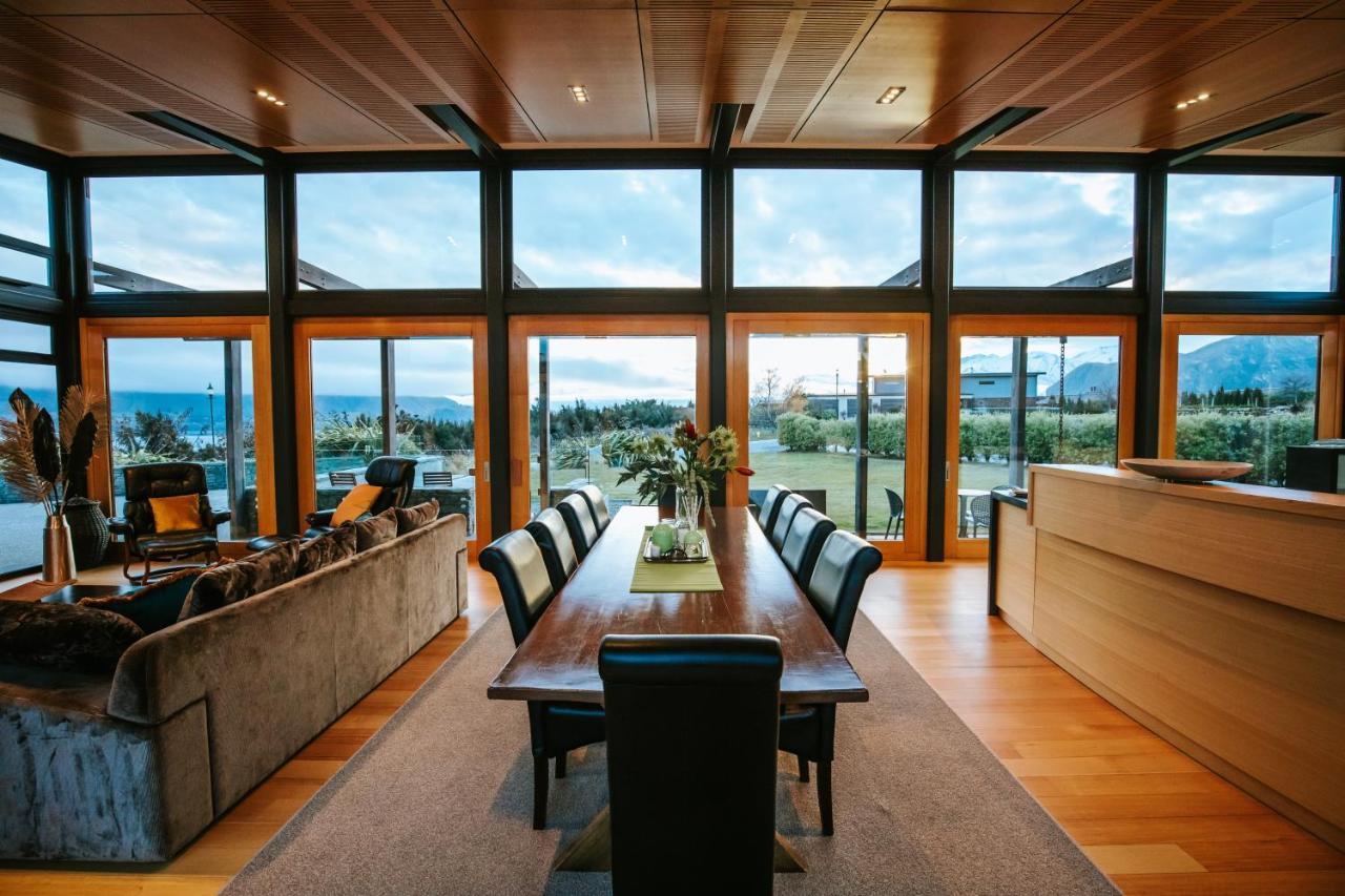 Mt Gold Retreat - Sleeps 8 - Spa Pool - Tennis Court Wanaka Exterior photo